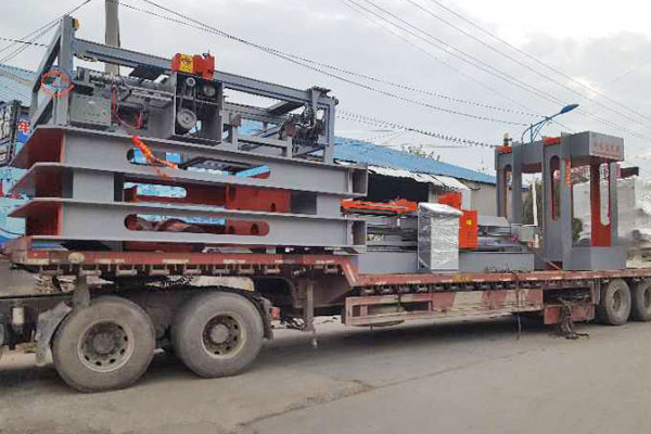 坤鈺達(dá)機(jī)械送往客戶手中 坤鈺達(dá)機(jī)械送往客戶手中